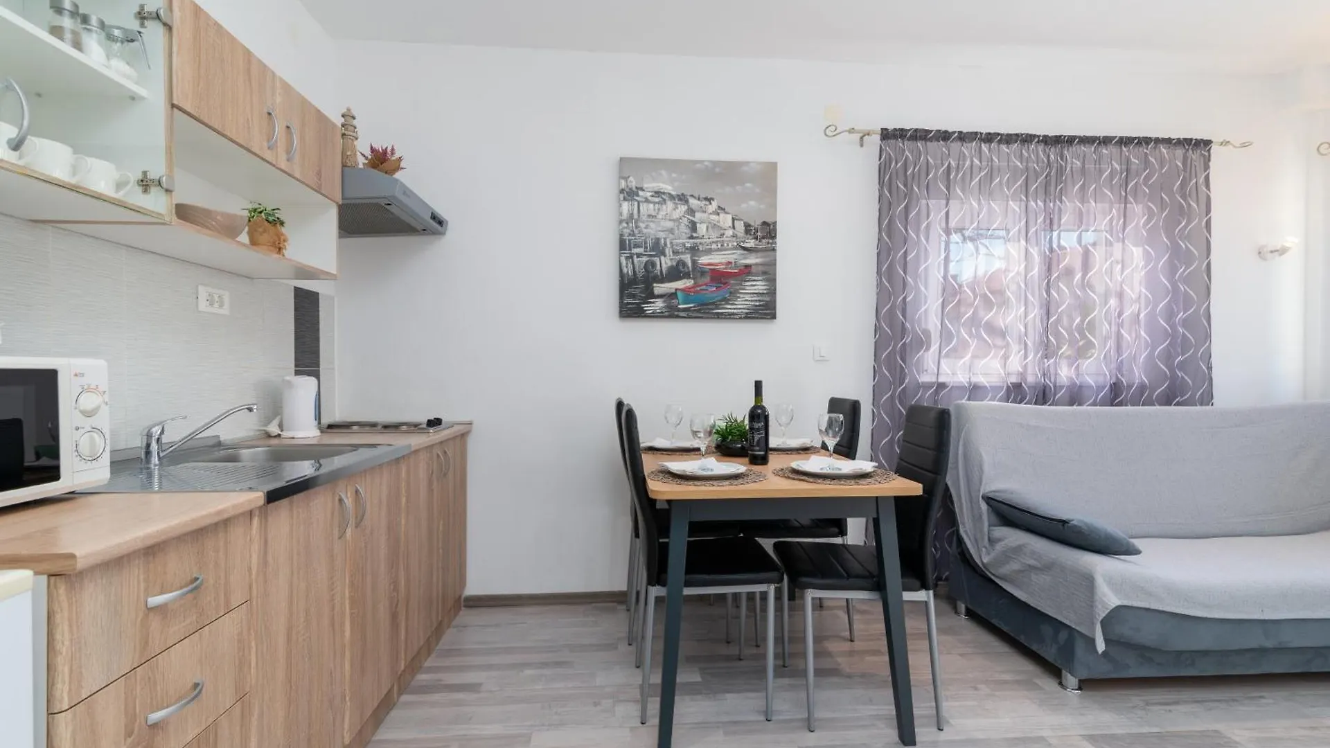 Sara Apartmant Trogir-Dragulin Trogir