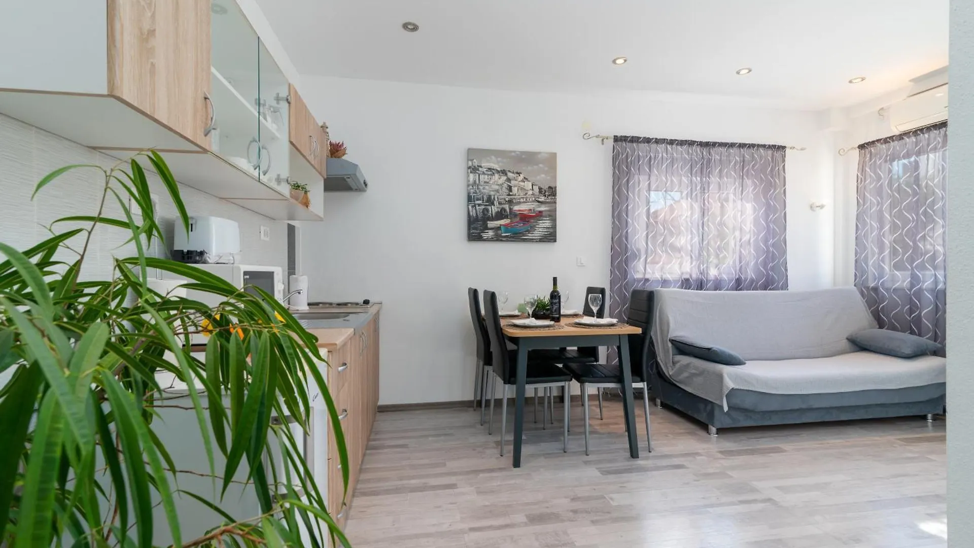 Sara Apartmant Trogir-Dragulin Croatia