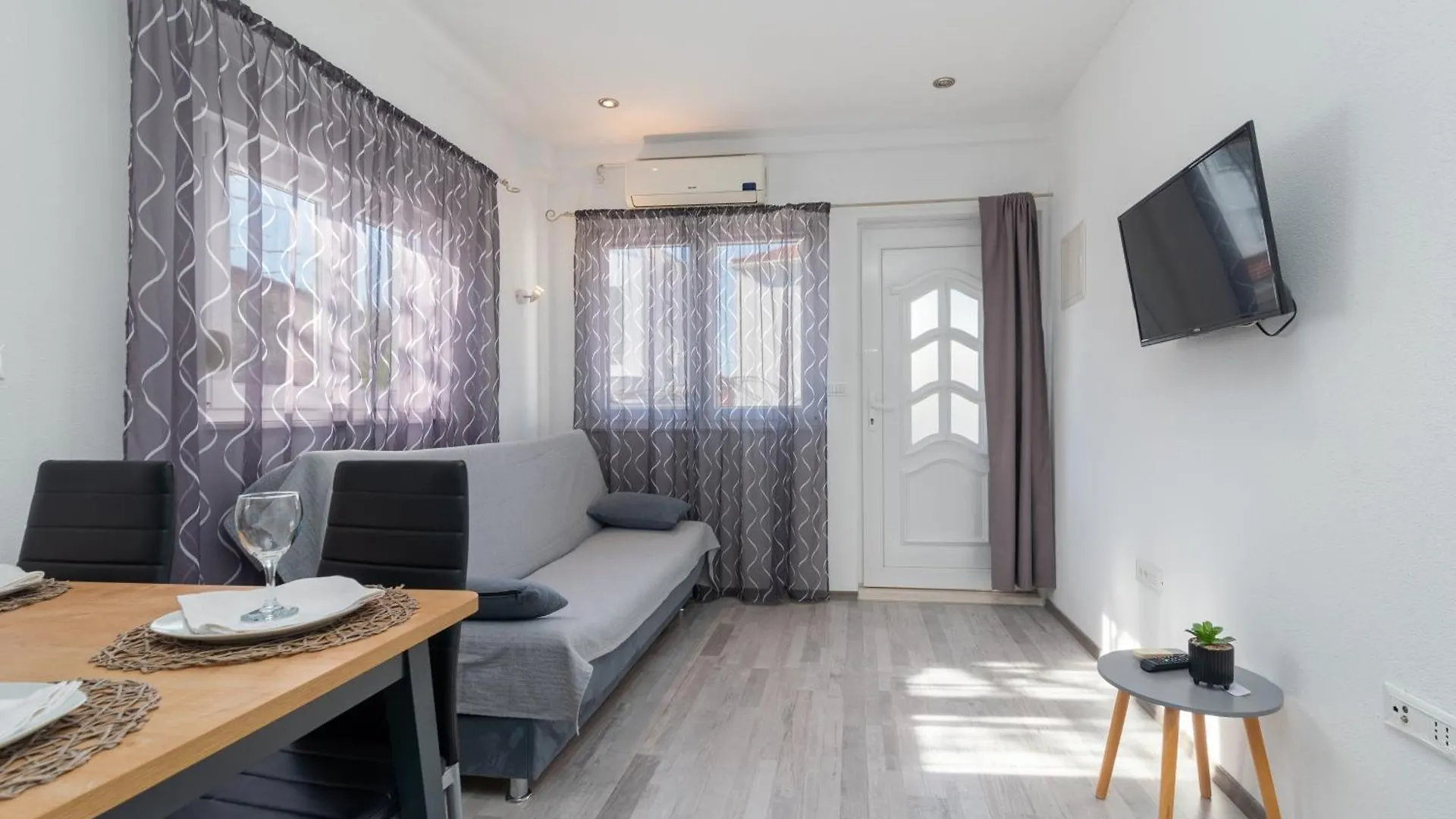Apartment Sara Apartmant Trogir-Dragulin Croatia