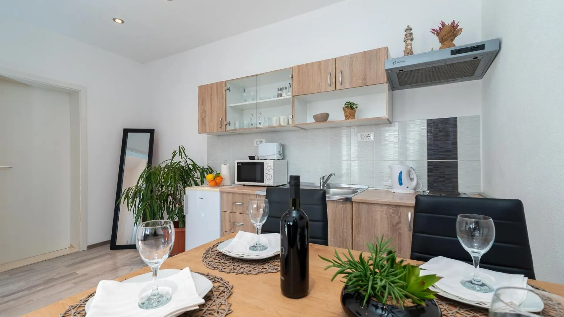 Sara Apartmant Trogir-Dragulin 0*, Trogir
