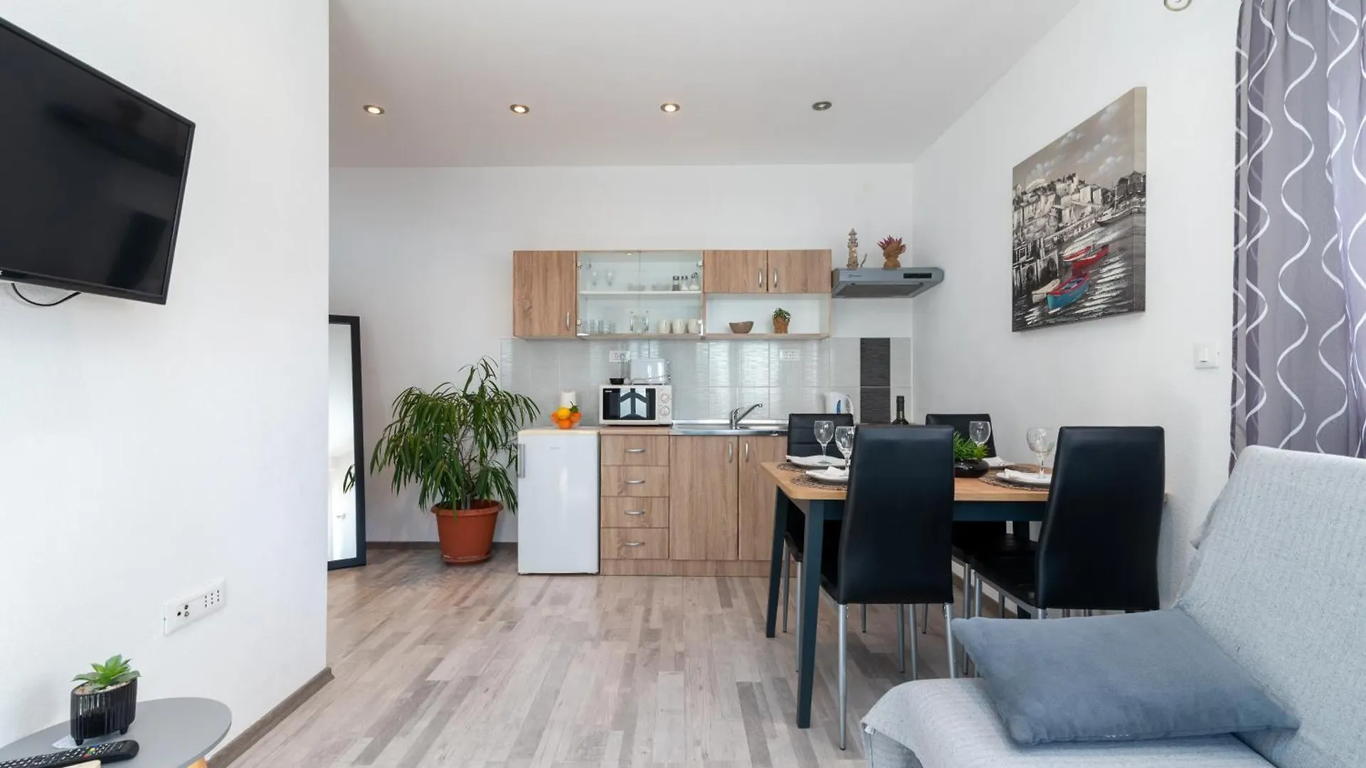 Sara Apartmant Trogir-Dragulin Croatia