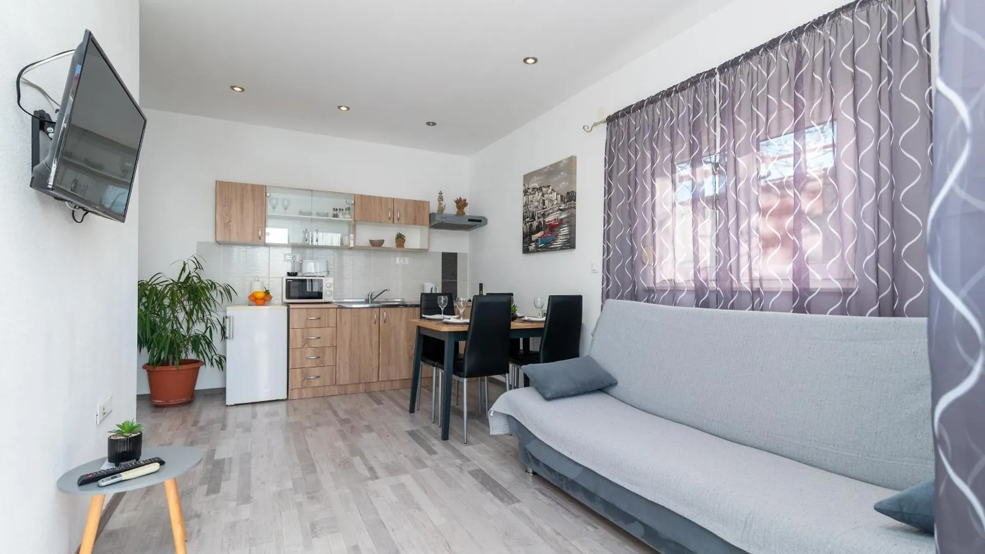Sara Apartmant Trogir-Dragulin